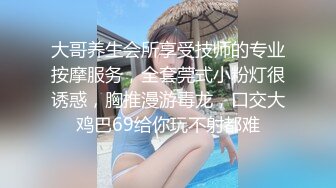 商场女厕全景偷拍多位美女嘘嘘各种美鲍轮流呈现 (4)