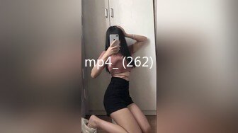 使劲点啊，要到了，镜前后入巨乳JK乖乖女友，站立打桩