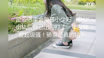 酒红色的内裤 超级棒的大奶子 淫男荡女 淫语不绝