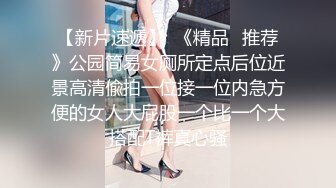  复式别墅楼梯上大战黄发妹子，双飞大战，换着来玩淫乱极了